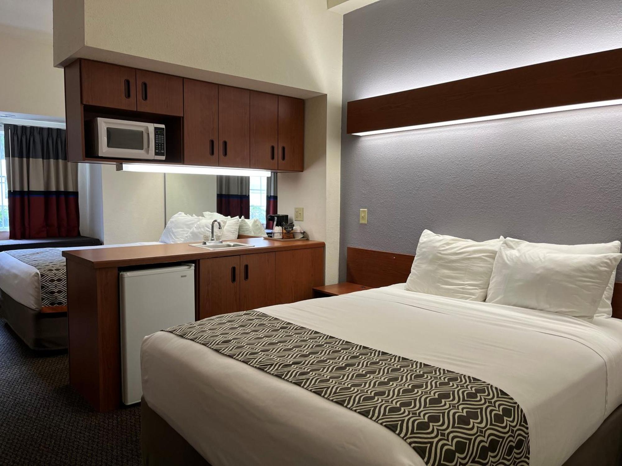 Microtel Inn And Suites By Wyndham - Lady Lake/ The Villages Exterior photo