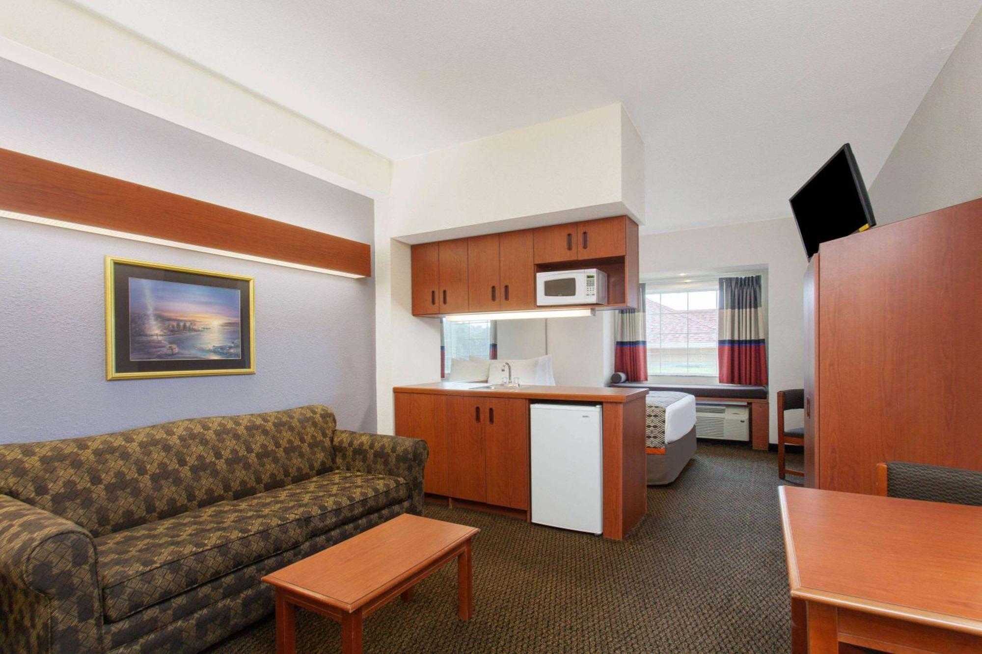 Microtel Inn And Suites By Wyndham - Lady Lake/ The Villages Exterior photo